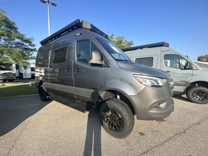 Winnebago Class B RV Solis (COUPLE RETREAT)