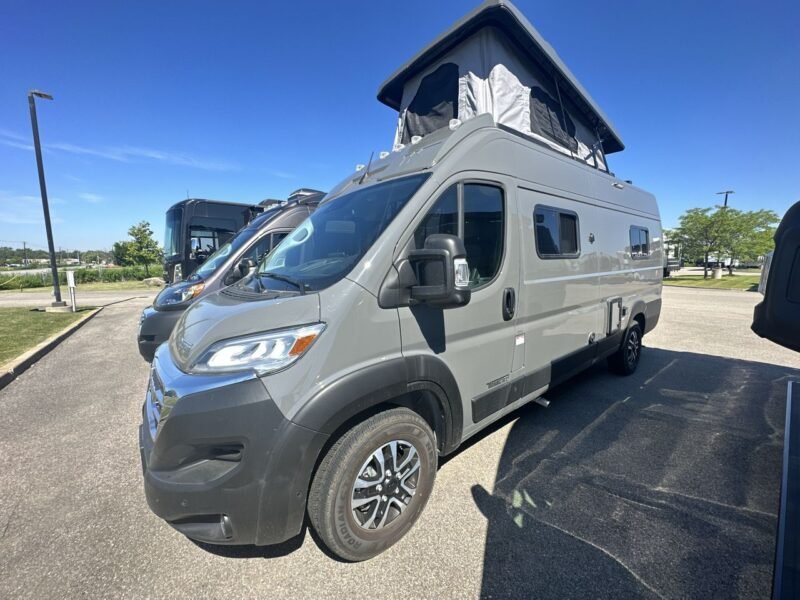 Winnebago Class B RV Solis (COUPLE RETREAT)