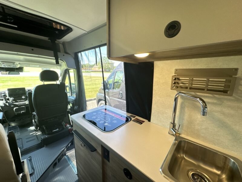 Winnebago Class B RV Solis (COUPLE RETREAT)