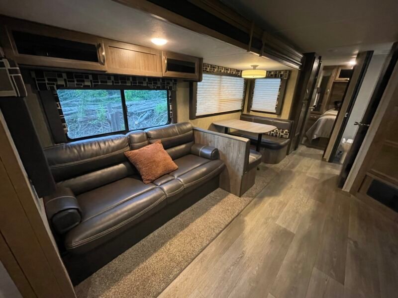 2018 Dutchmen Travel Trailer (HOME SWEET HOME)