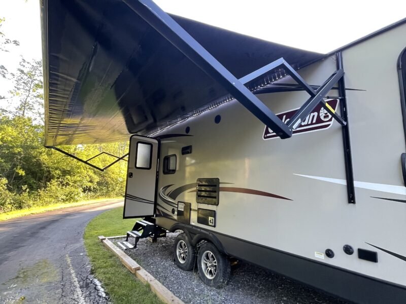 2018 Dutchmen Travel Trailer (HOME SWEET HOME)