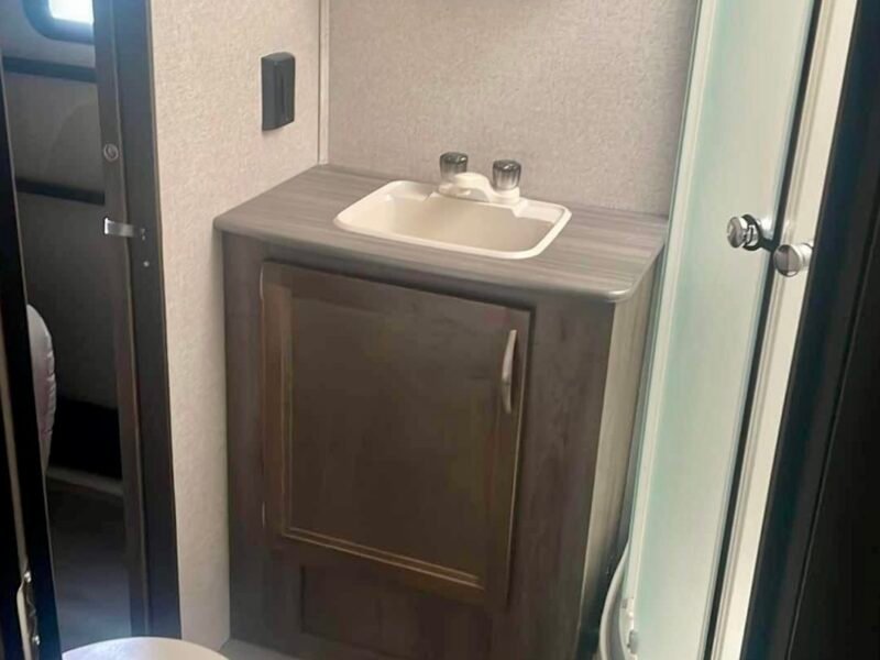 2018 Dutchmen Travel Trailer (HOME SWEET HOME)