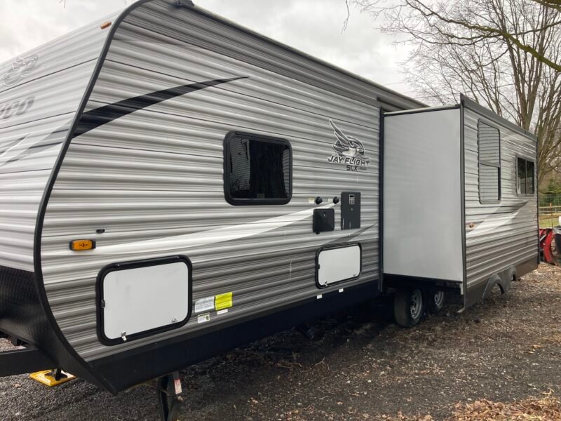 2021 Jayco Travel Trailer (Family Retreat)