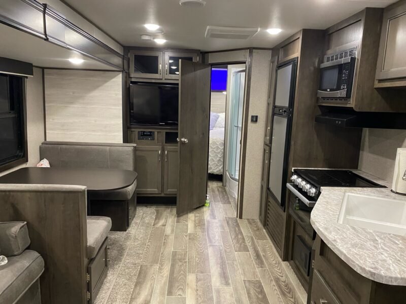 2021 Jayco Travel Trailer (Family Retreat)
