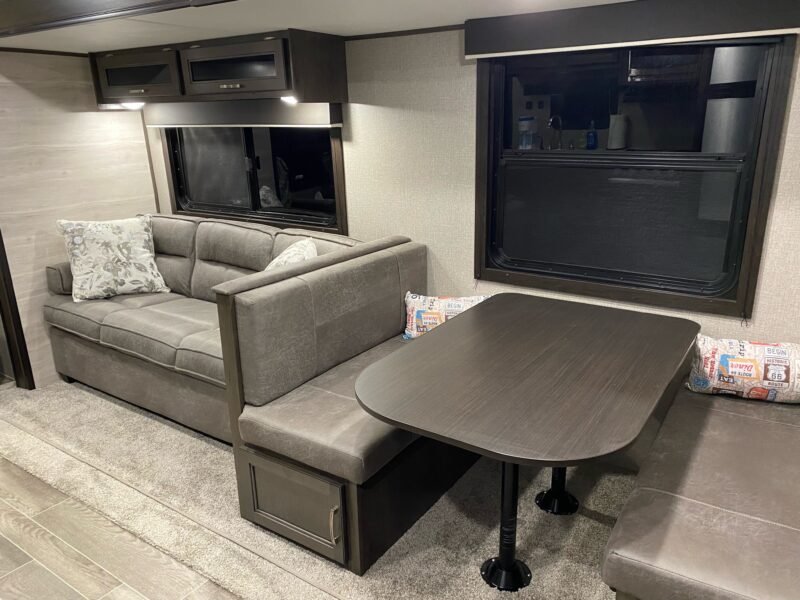 2021 Jayco Travel Trailer (Family Retreat)