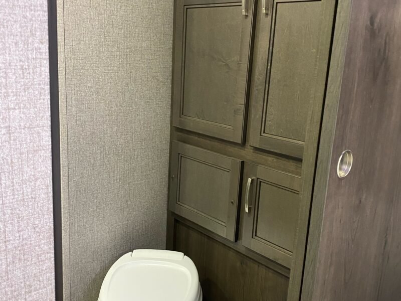 2021 Jayco Travel Trailer (Family Retreat)