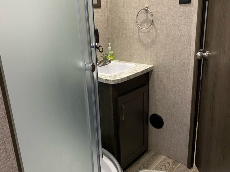 2021 Jayco Travel Trailer (Family Retreat)
