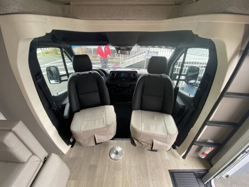 2020 WINNEBAGO || NAVION 24D For Rent In Norfolk