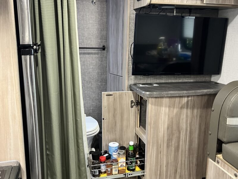 2022 Winnebago Travel Trailer RV MICRO MINNIE