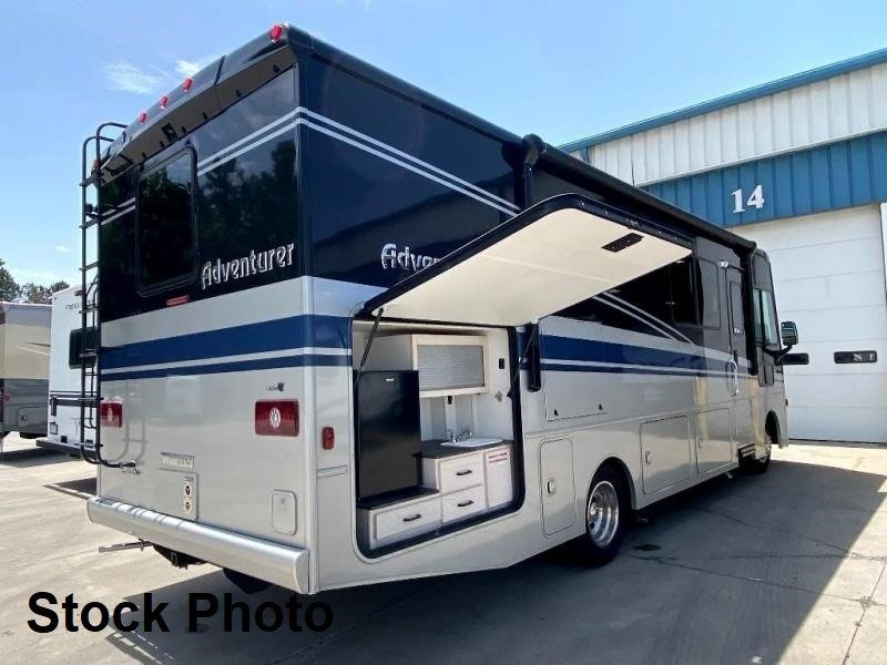 2022 Winnebago Class A RV Adventurer 29B