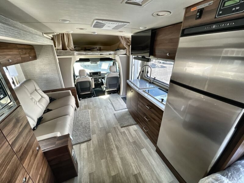 2024 Winnebago Class C RV Navion 24T