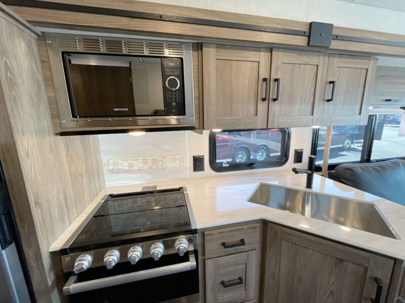 2024 WINNEBAGO SUNSTAR 29NP