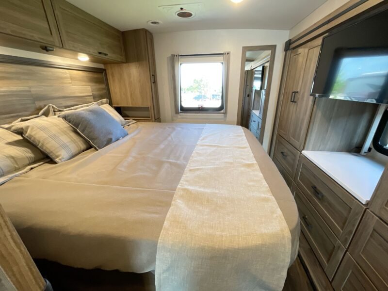 2024 WINNEBAGO SUNSTAR 29NP
