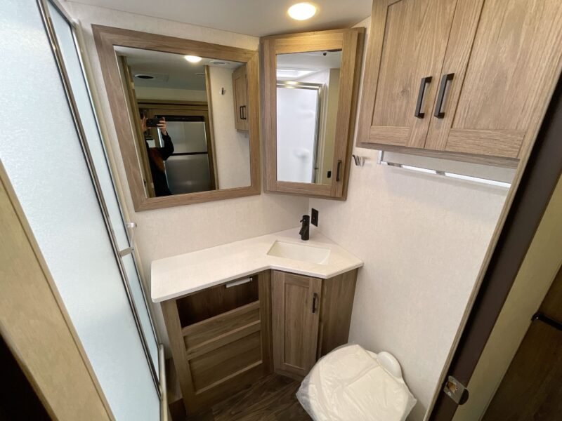2024 WINNEBAGO SUNSTAR 29NP