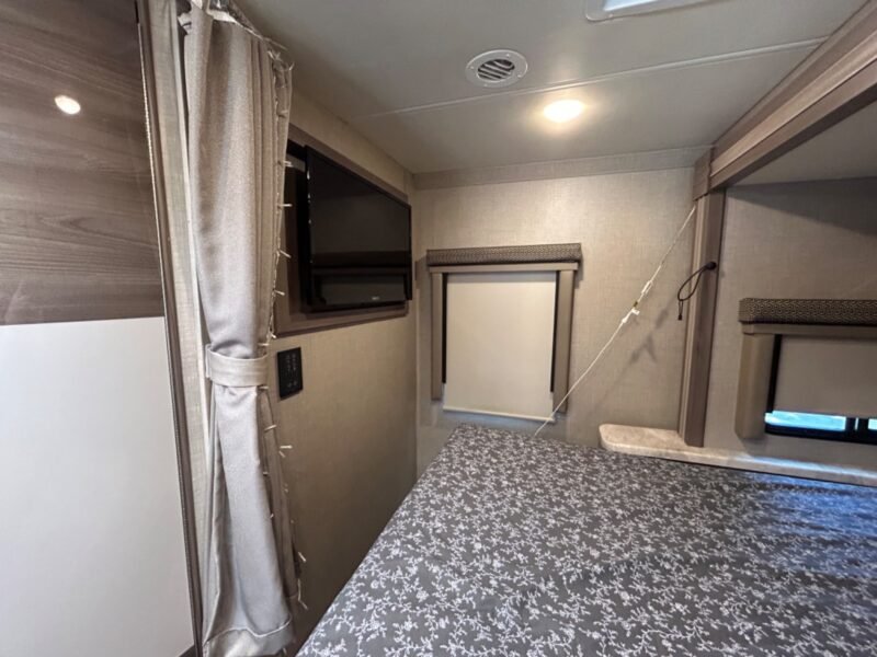 2021 Thor Class C RV DELANO 24TT