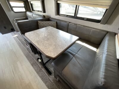 2020 Forest River Travel Trailer (SPACIOUS CAMPING)
