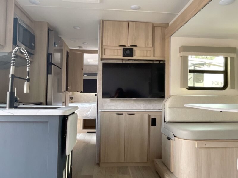 2024 Winnebago CARAVAN MINNIE