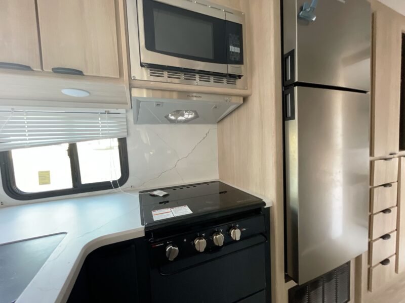 2024 Winnebago CARAVAN MINNIE