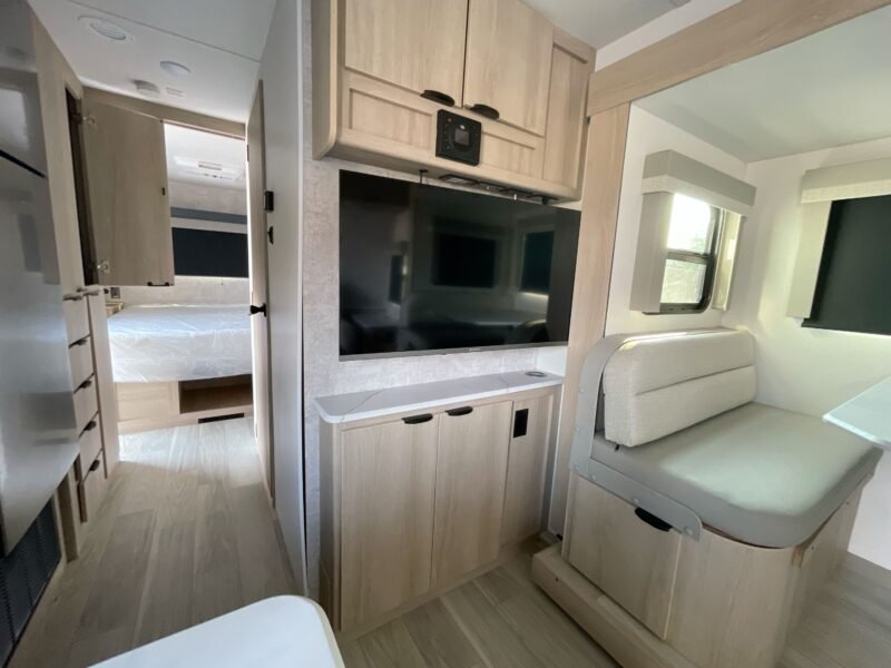 2024 Winnebago CARAVAN MINNIE