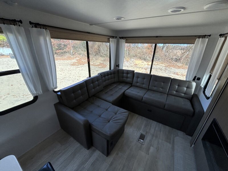 2024 Forest River (BREATH TAKING VIEW)