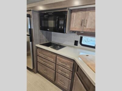 2022 Winnebago Class A RV Adventurer 29B