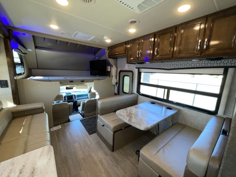 2020 Thor Class C RV MAGNITUDE