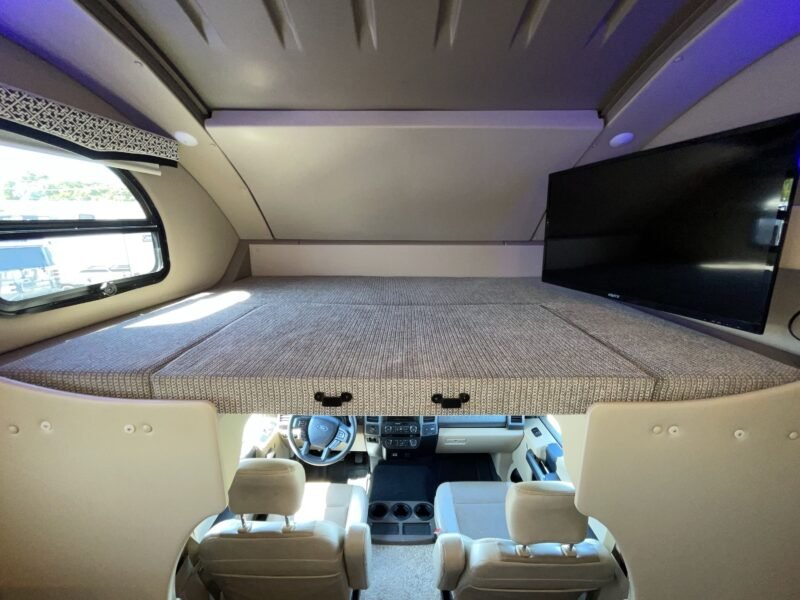 2020 Thor Class C RV MAGNITUDE
