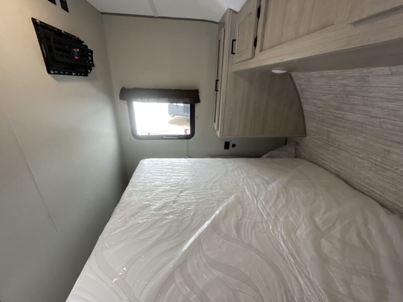 2024 Coachmen CATALINA LEGACY