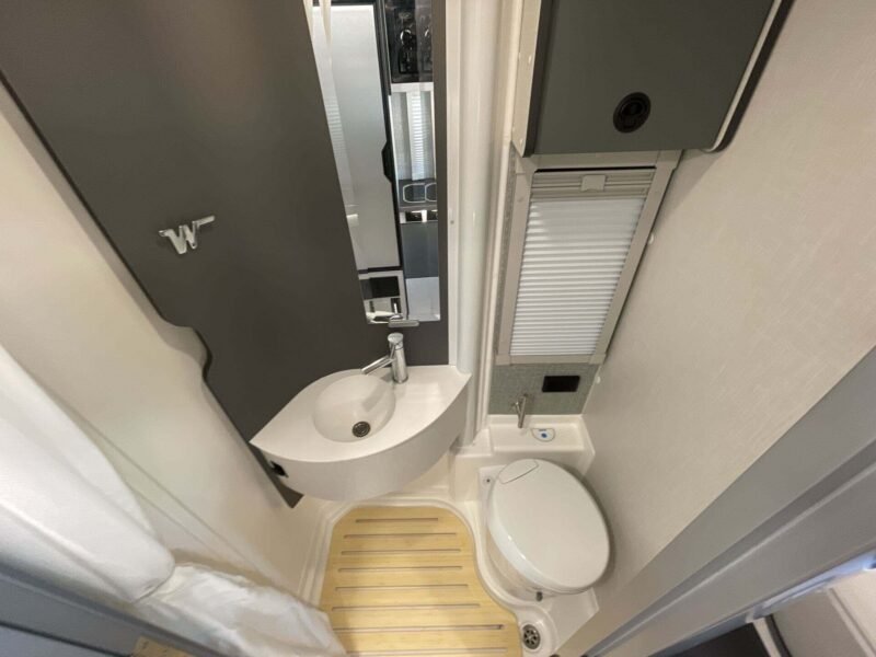 2024 Winnebago Class C RV Ekko (THE ADVENTURER)