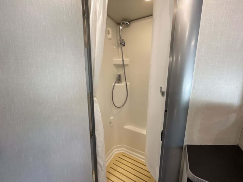 2024 Winnebago Class C RV Ekko (THE ADVENTURER)