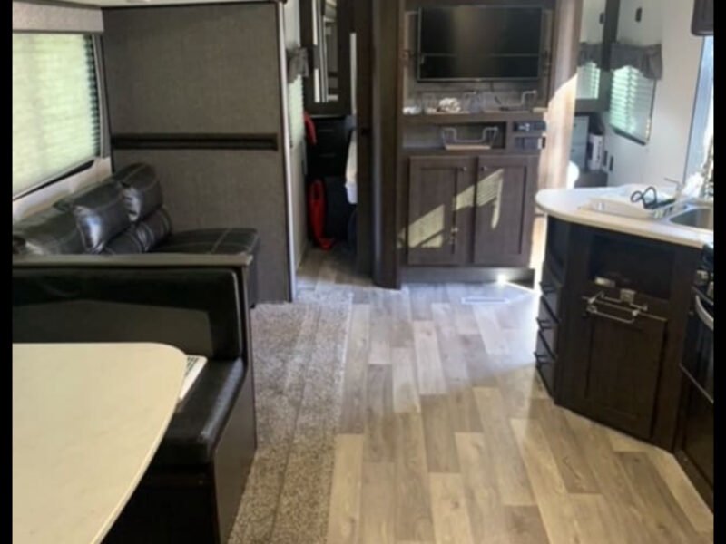 2020 Heartland Travel Trailer (FAMILY RETREAT)