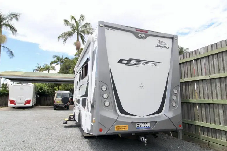 2017 JAYCO Optimum with big slide out Mercedes Benz Automatic Motorhome