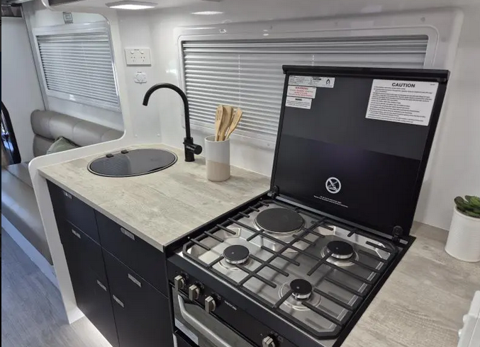 2023 WINNEBAGO (APOLLO) Cottesloe