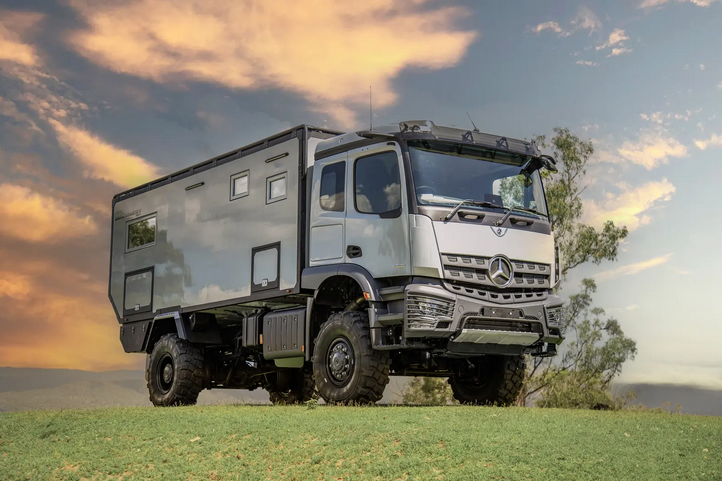 2023 MERCEDES-BENZ Arocs 1835