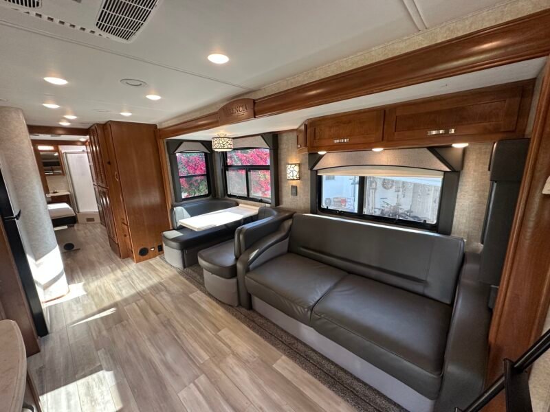 ADVENTURE TIME - 2025 Winnebago