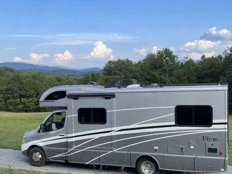 2022 Winnebago (AMAZING EXPERIENCE)