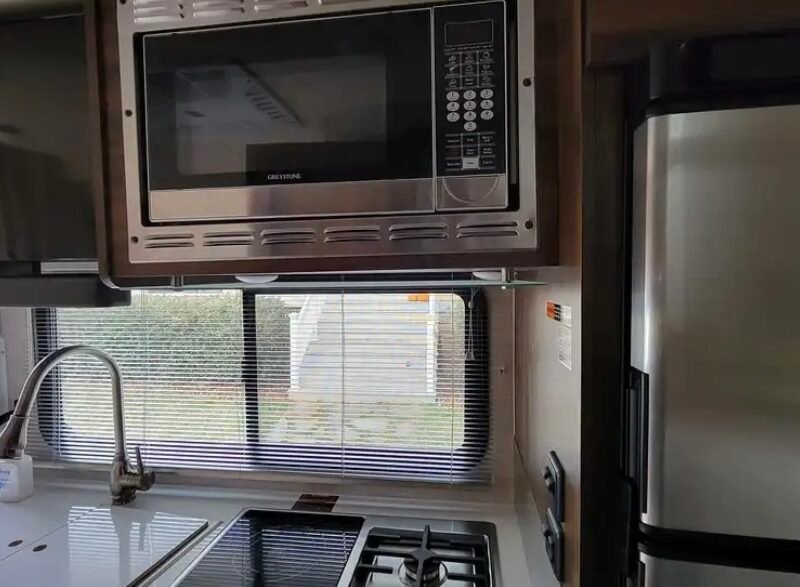 2022 Winnebago (AMAZING EXPERIENCE)