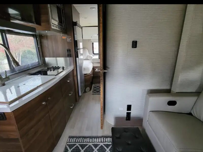 2022 Winnebago (AMAZING EXPERIENCE)