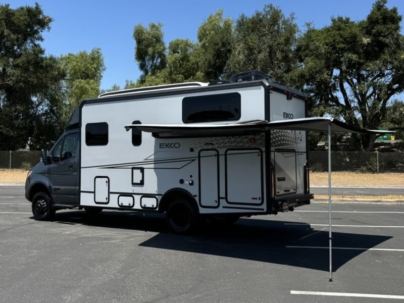 2025 Winnebago EKKO SPRINTER 23B