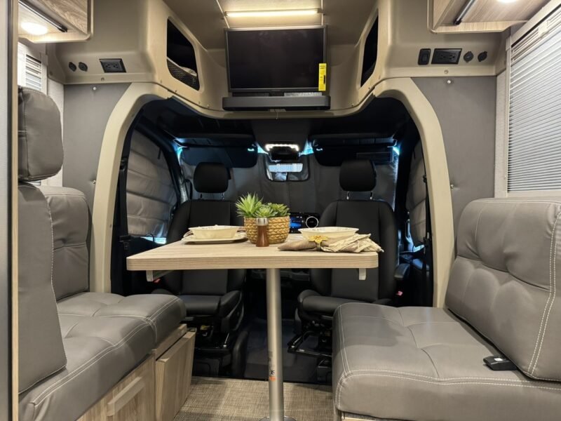 2025 Winnebago EKKO SPRINTER 23B