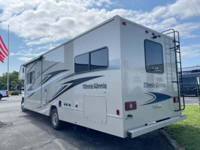 2025 Winnebago Class C RV MINNIE WINNIE 31H