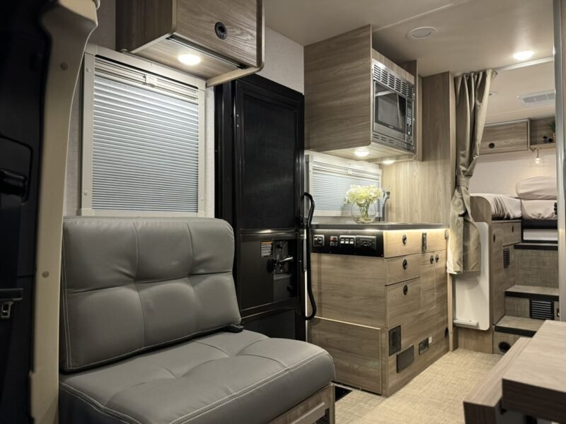 2025 Winnebago EKKO SPRINTER 23B