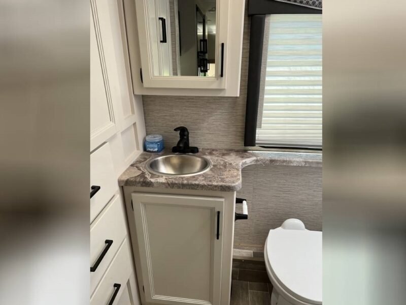 Thor Motor Coach Class C RV