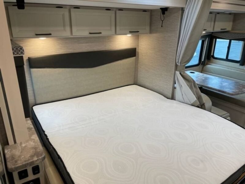 Thor Motor Coach Class C RV