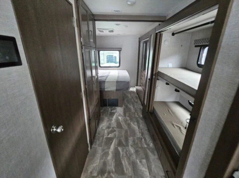 Thor Motor Coach WINSPORT 34j
