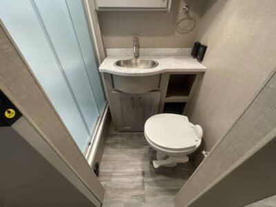 2023 THOR miramar rv for rent