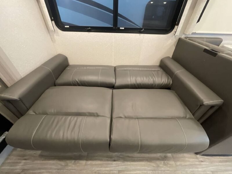 2023 THOR miramar rv for rent